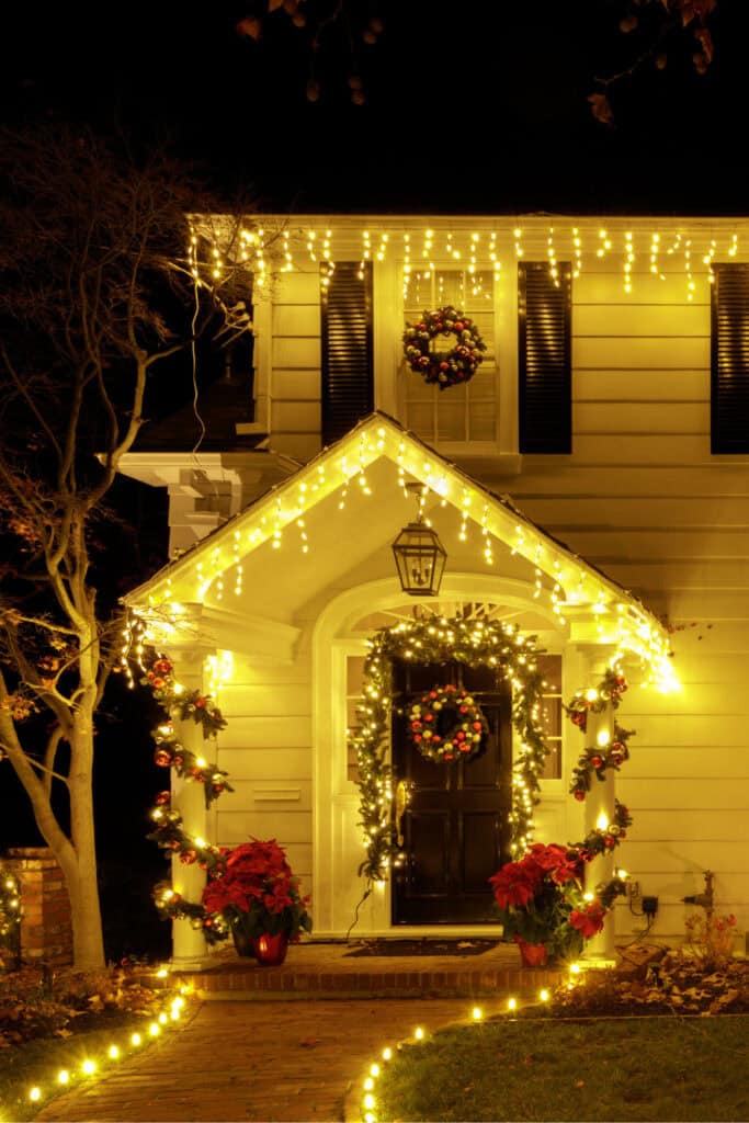 front yard christmas decor